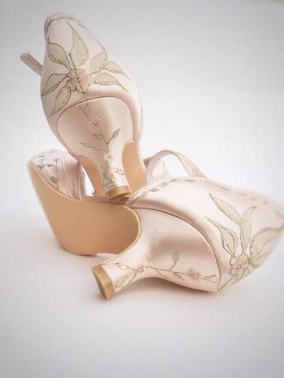 Peach-embroidered-effect-wedding-shoes